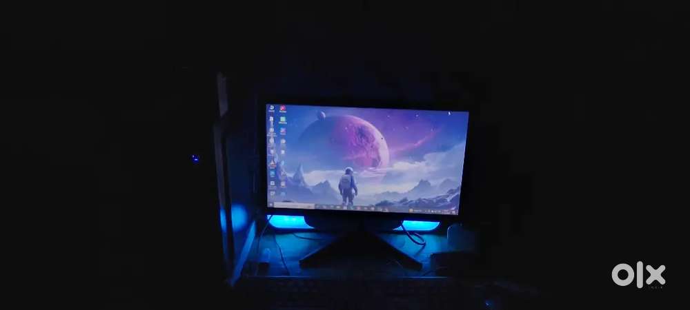 New desktop very good condition