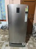 Samsung fridge on sale 1.6 years old