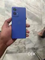 Moto g85 8/128gb 3.5 mahina purana hai sirf