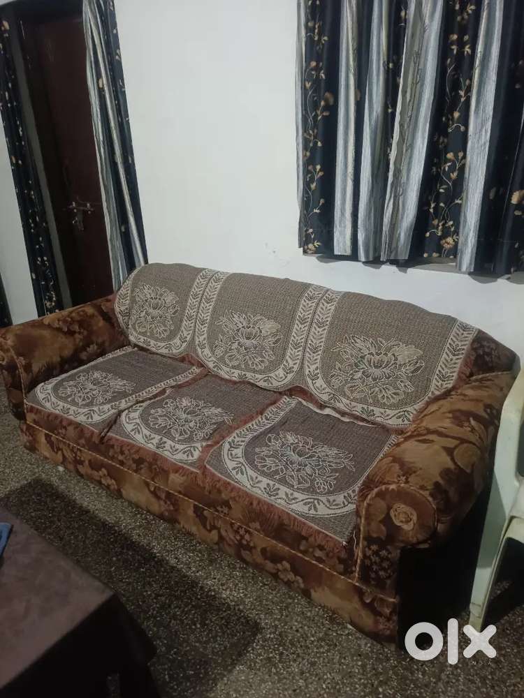 High-Quality Sofa for Sale – Almost New, Great Price!