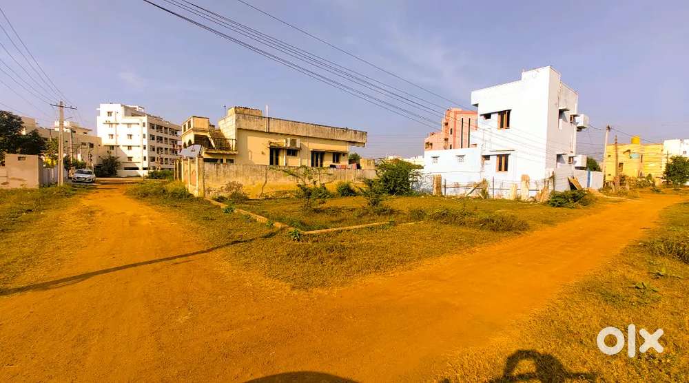 LRS paid plot 33.33 ankanams  prime area near main road, Harnathpuram