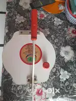 Roti/chapati/puri maker