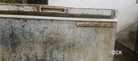 Used Deep Freezer for sale in working condition