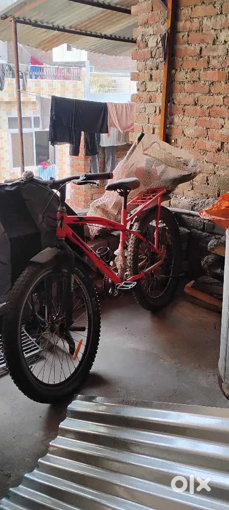 V Vintage Bicycle new condition