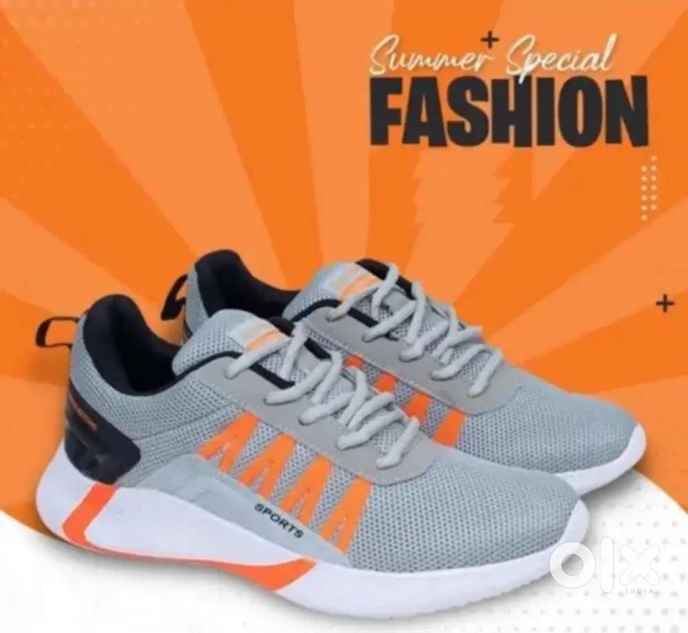 Men sports shoes