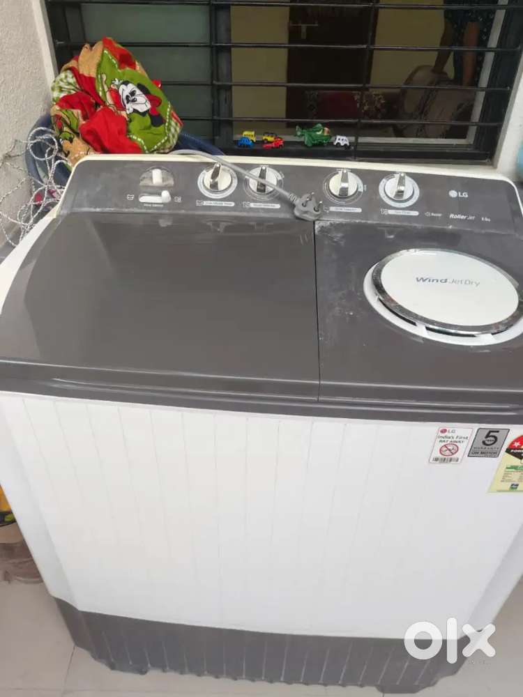 Semi automatic washing machine