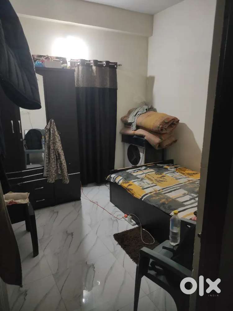 Independent flat for girls and boys... Family too