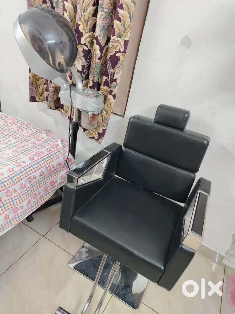 Hydrolic Chair