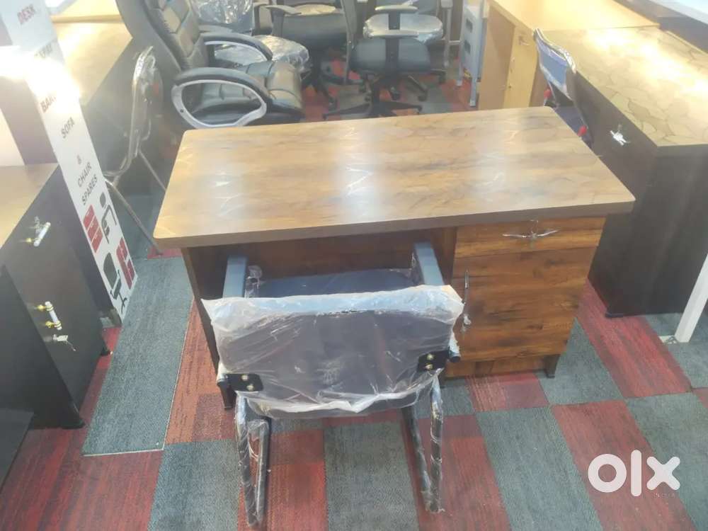 New office computer table for Rs 3300 with storage and keyboard.