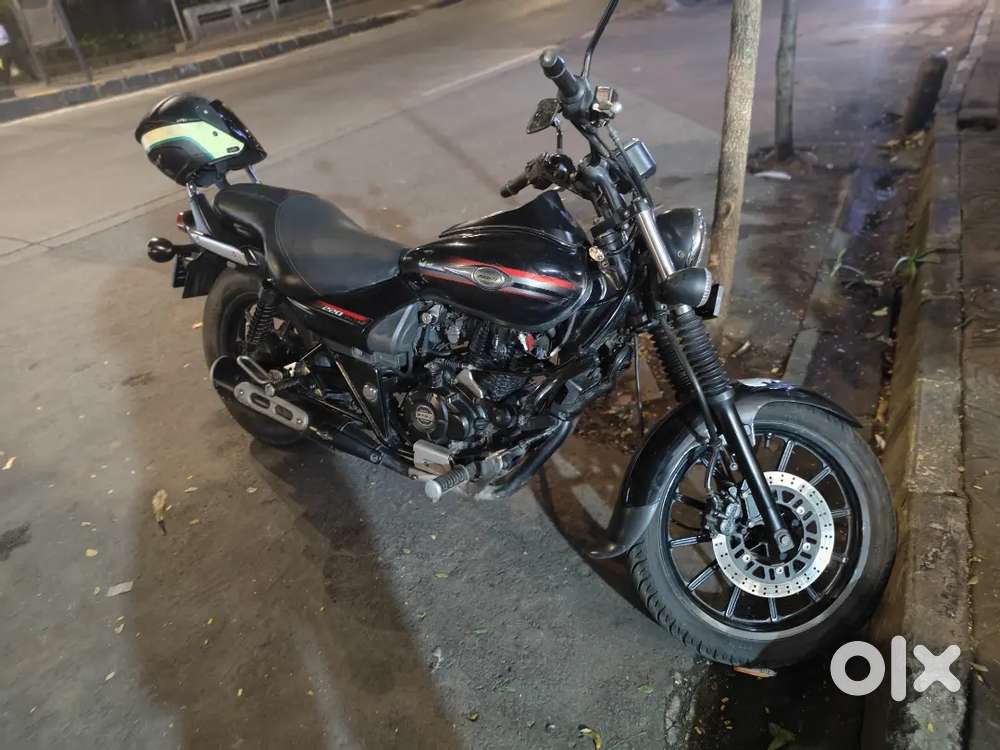 Bajaj Avenger Street 220 matte black mint condition well maintained