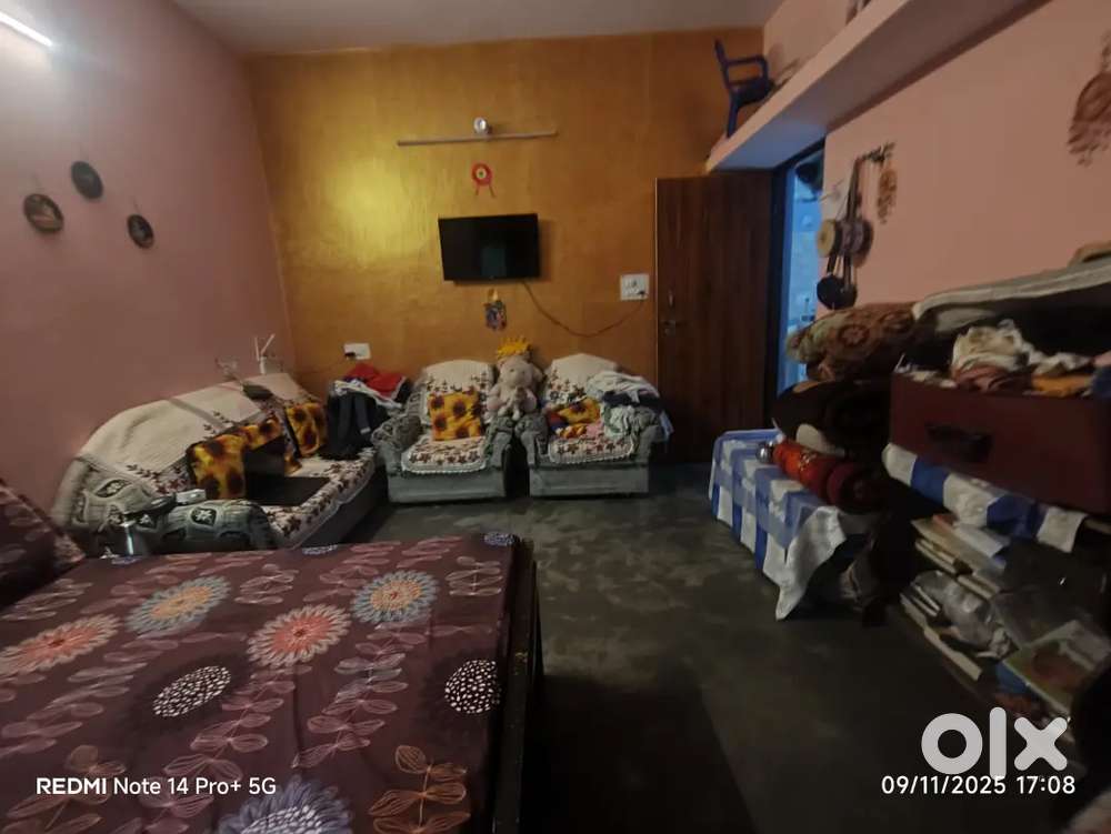 Ready to Move 2 Room 1 Hall Bathroom Kitchen Set.