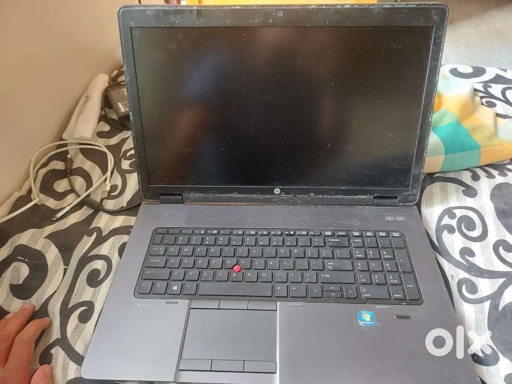 Hp i7 8GB RAM 128 SSD 17 Inch