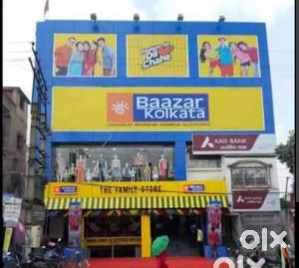 Bazar Kolkata Mall sales boys and