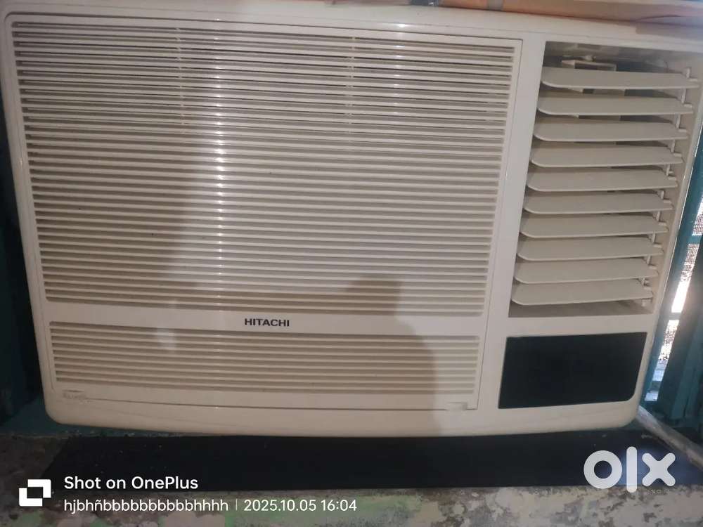 Hitachi window ac 1.5 ton RAW 518 KUDZI