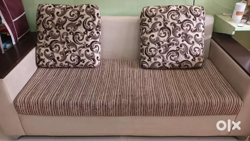 L shape Sofa with good condition