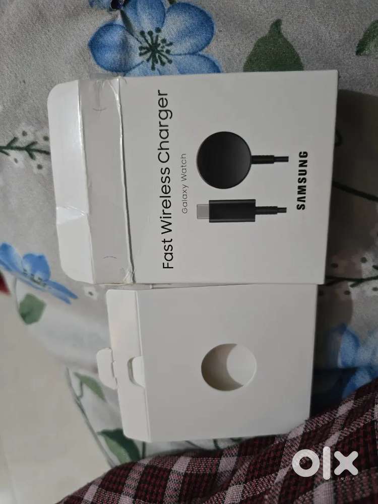 Samsung wireless charger for watch