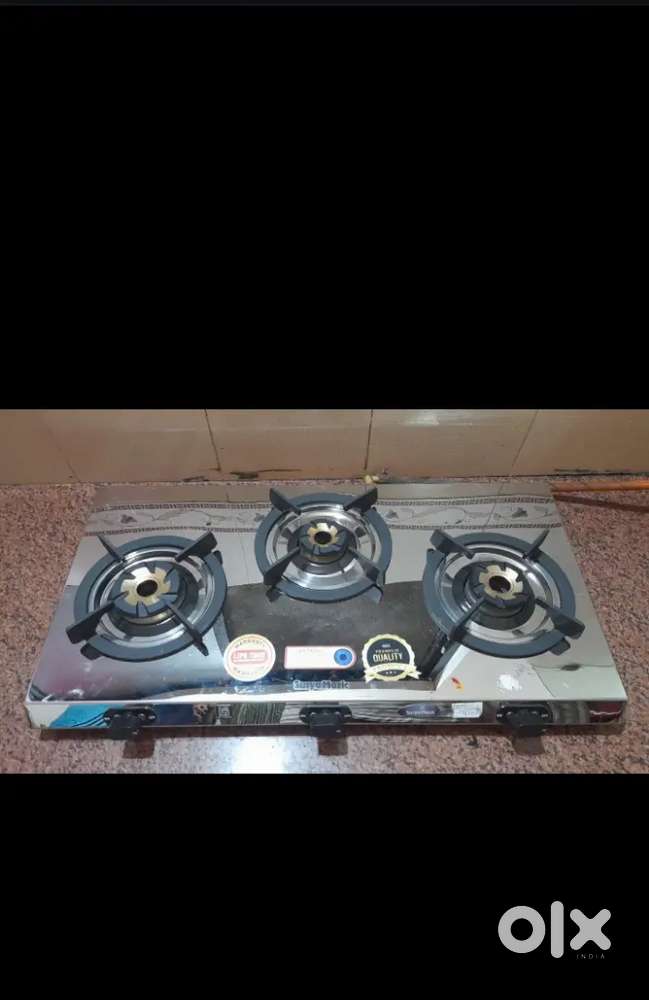 KITCHEN GAS 3 BURNER STOVE