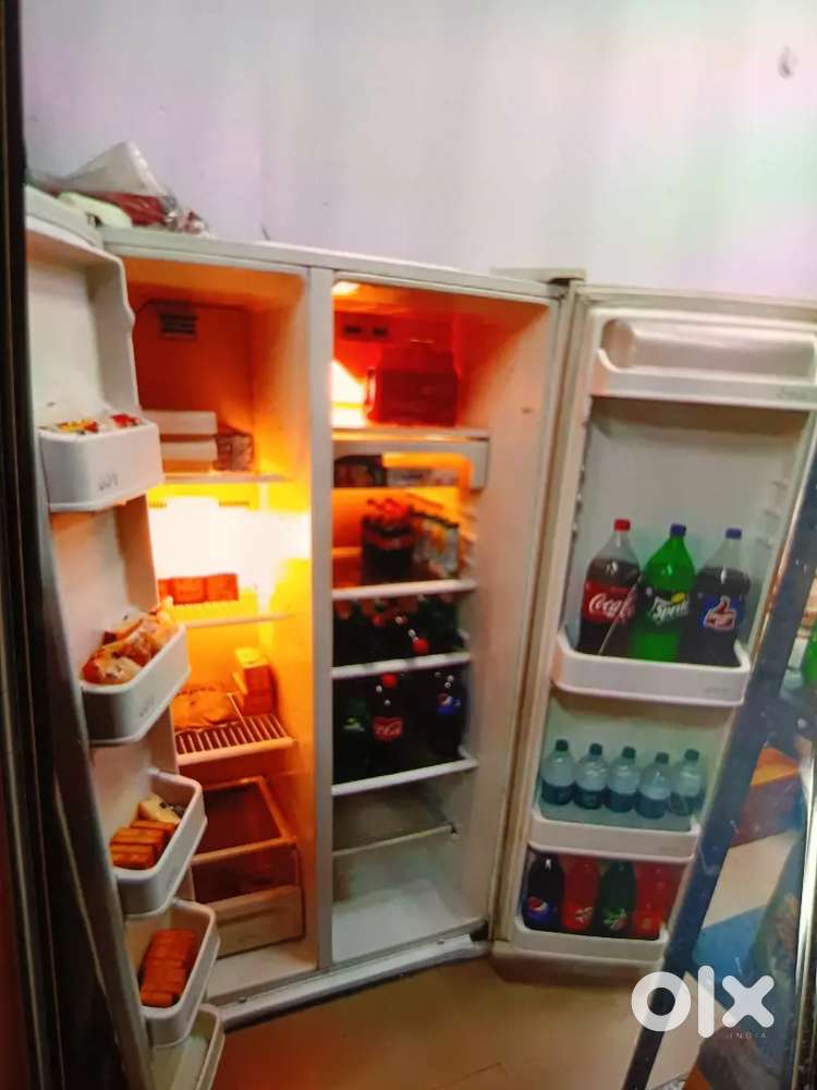 Lg double door fridge not working light on motor issue