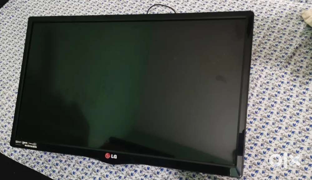 Lg 22inch TV wall mountable