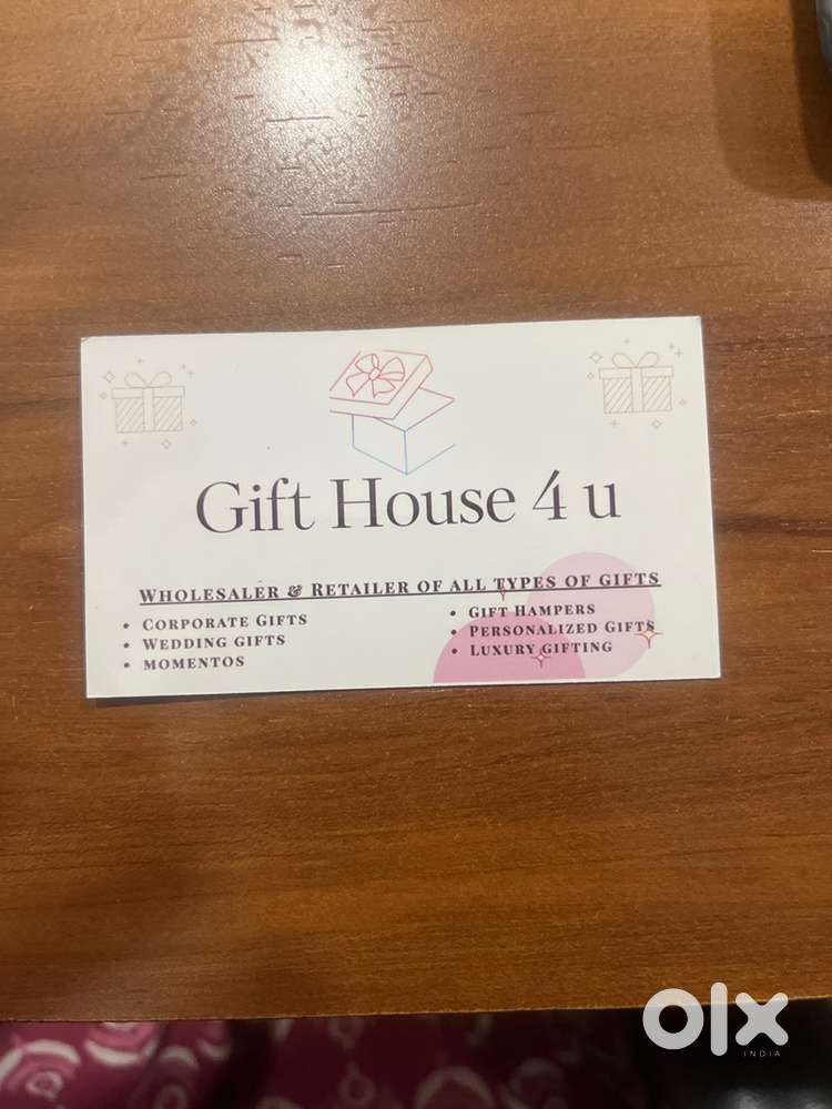 Front desk executive for store and data entry