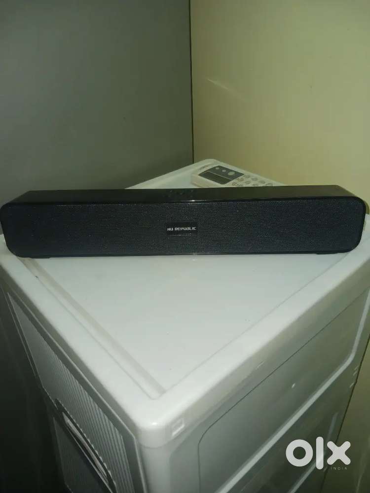 NU REPUBLIC BLUETOOTH SPEAKER