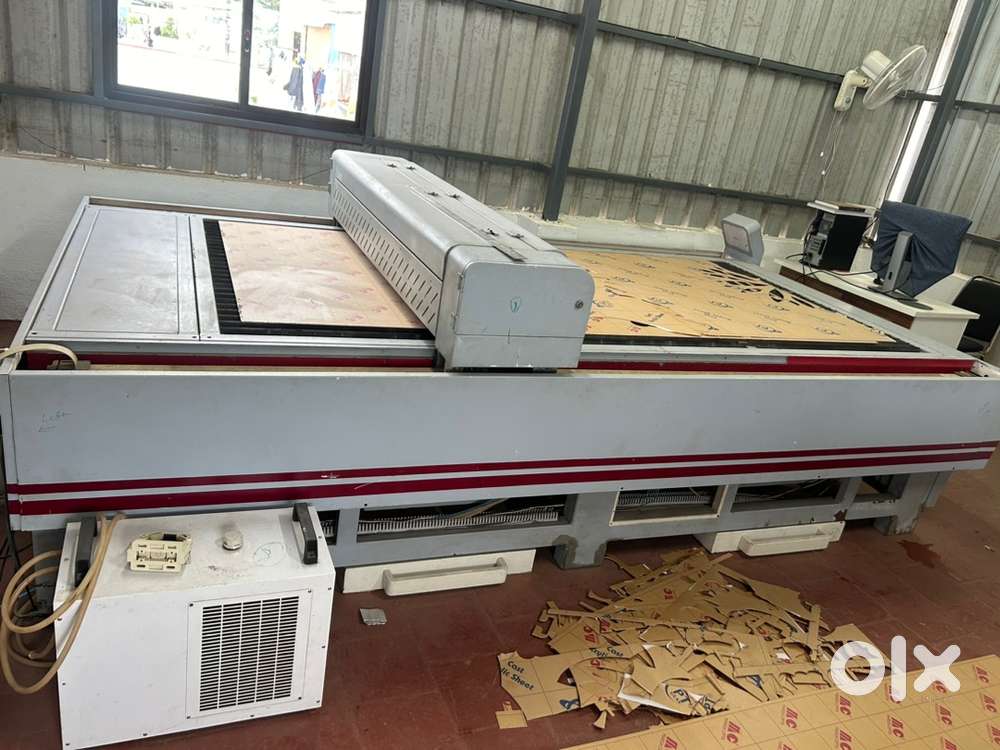 Laser cutting machine