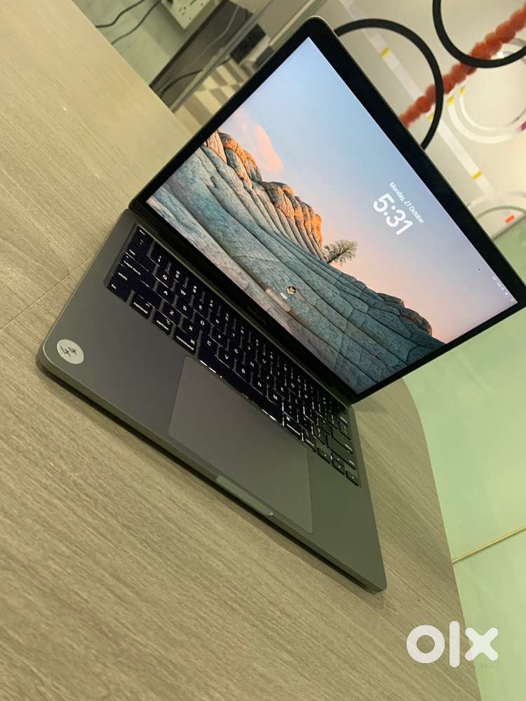 Macbook pro A2251/2020/13inch/Core i7/32GB RAM/512GB SSD/Working good