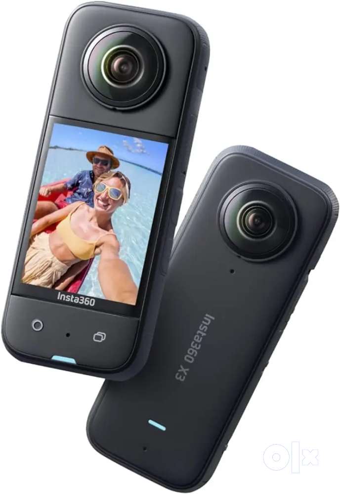 Inst360 X3 camera with accessories