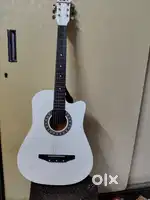 Intern White Guitar