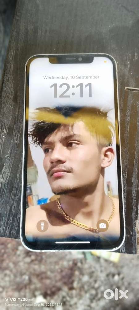 iPhone 12, 128 white colour, original combo, new battery combo cake