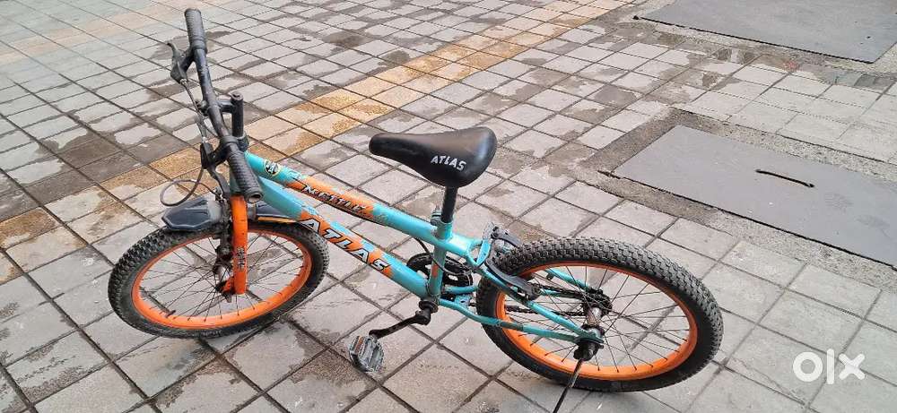 16 inches for Kids 5-10 years