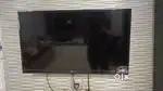 Iconic company tv 40 Inch