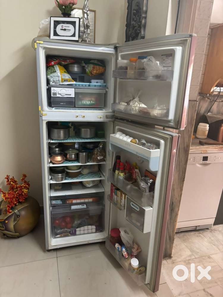 LG refrigerator 320/290 lts (2009)