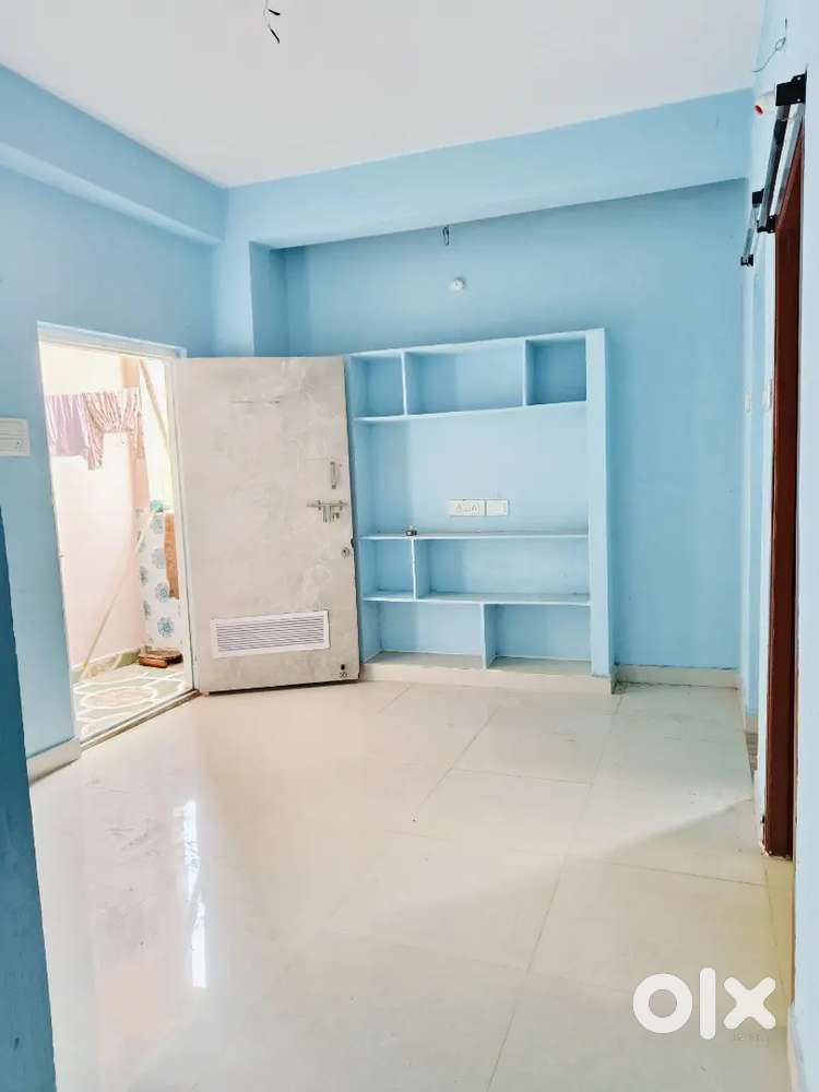 1BHK SPACIOUS FLAT FOR RENT IN NEW HAFEEZPET 13k