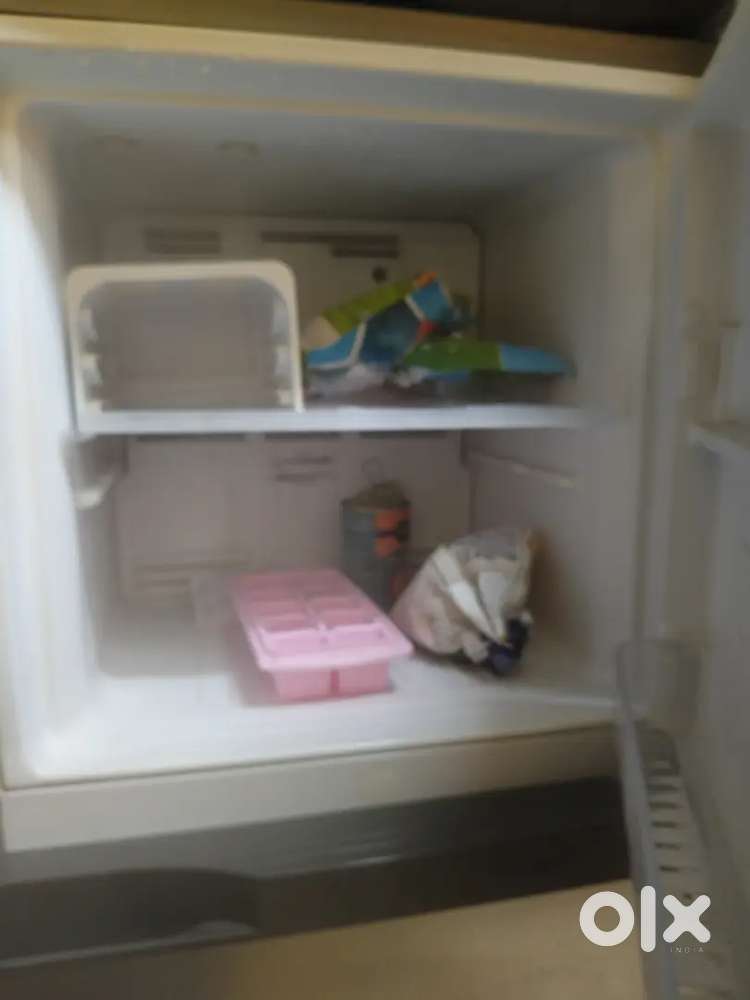 kelvinator 235 ltr double door for sale