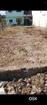 अरिहंत परिसर में प्लॉट है