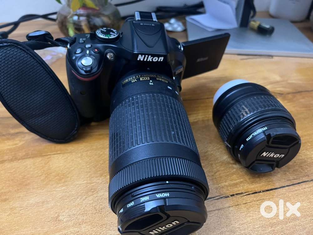 Nikon D5200 DSLR with 2 lens
