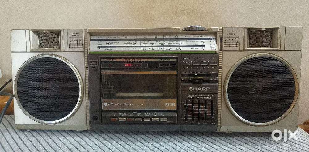 Vintage sharp boombox radio working