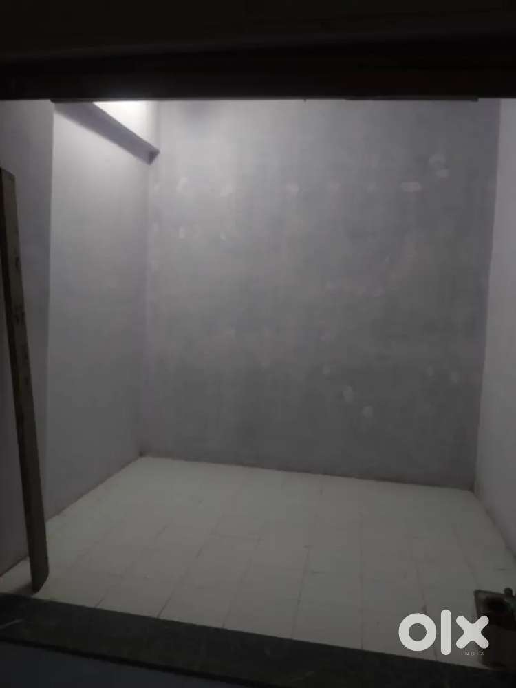 100 sq ft shop for rent office purpose shop