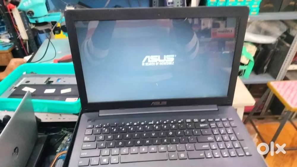 Asus pentium 4gb ram /128ssd