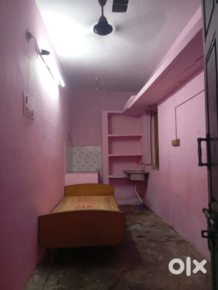 1RK for rent for male bachlor in guduvancheri near bus stand