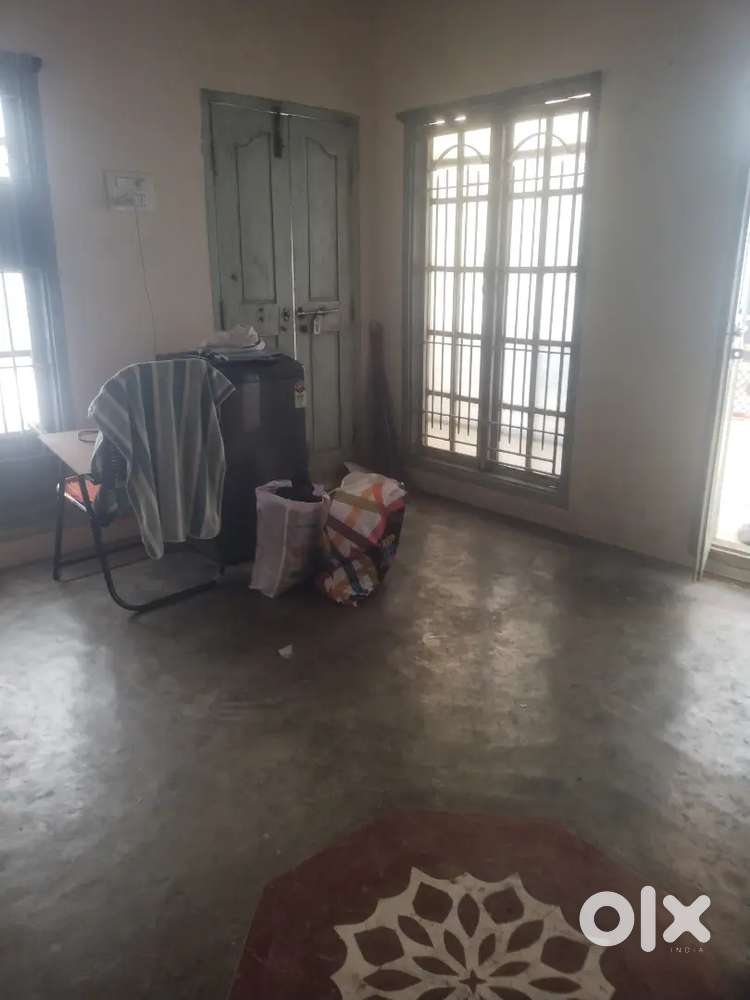 Roomate wanted for sharing,at Srinagar colony road no 2