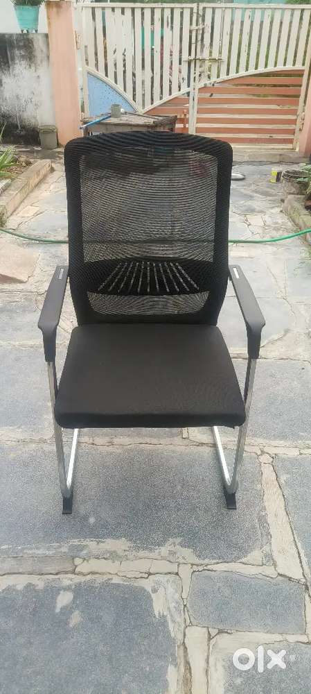 Office chair (1500) final price (  కొన్నవారి ముందు రెడీ చేయబడును)