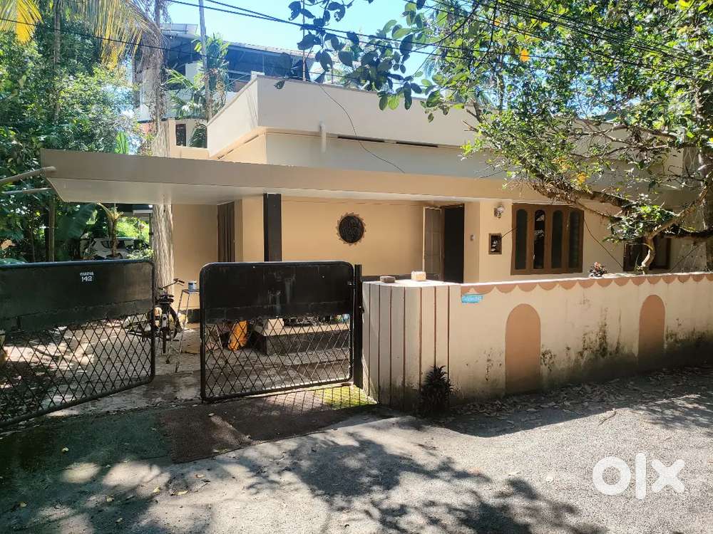 Independent House for Rent Near metro station