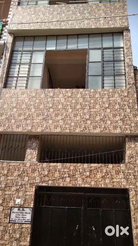 K block world bank barra