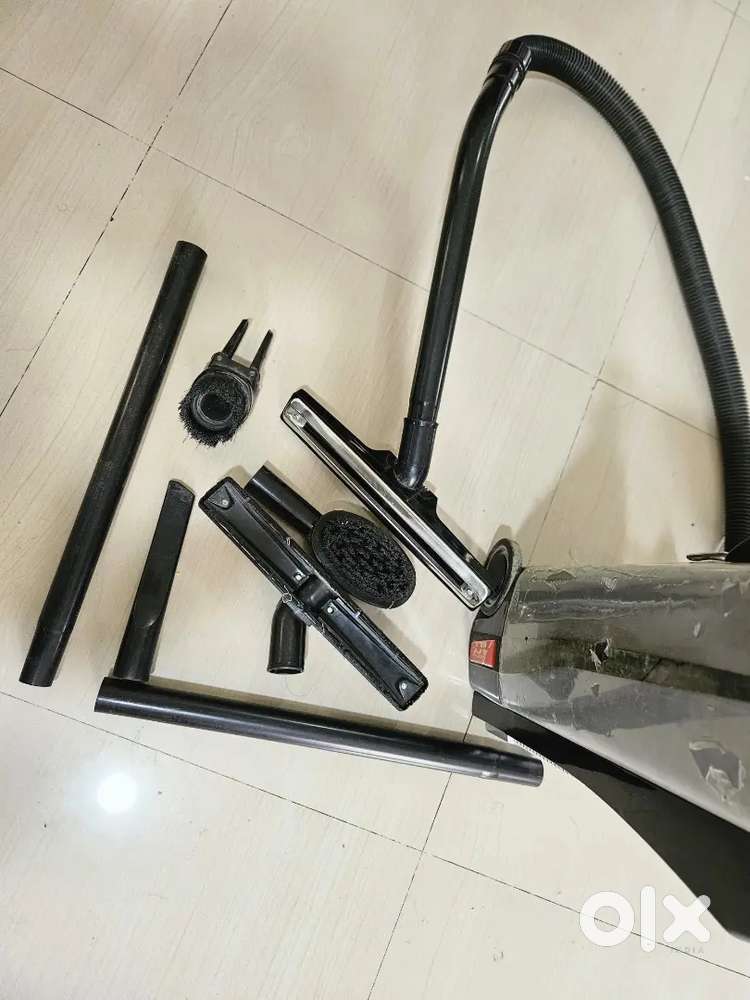 Fully functioning Vaccum Cleaner