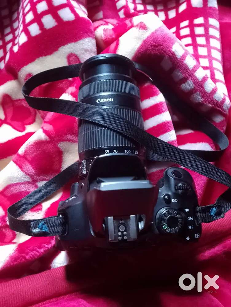 Camera Cannon 700D with both lenses