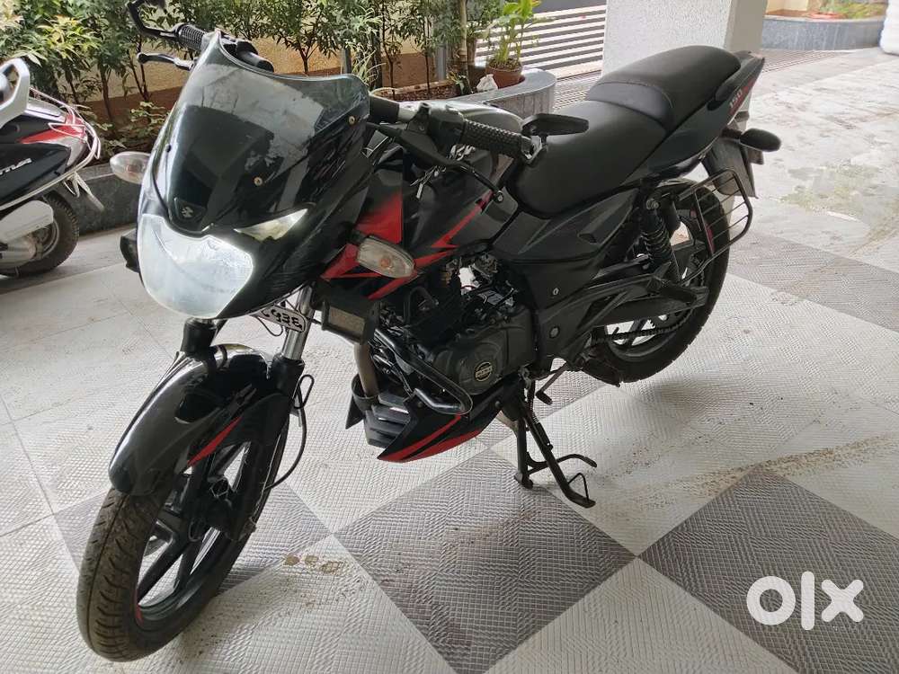 Bajaj pulsar 150 twin disc