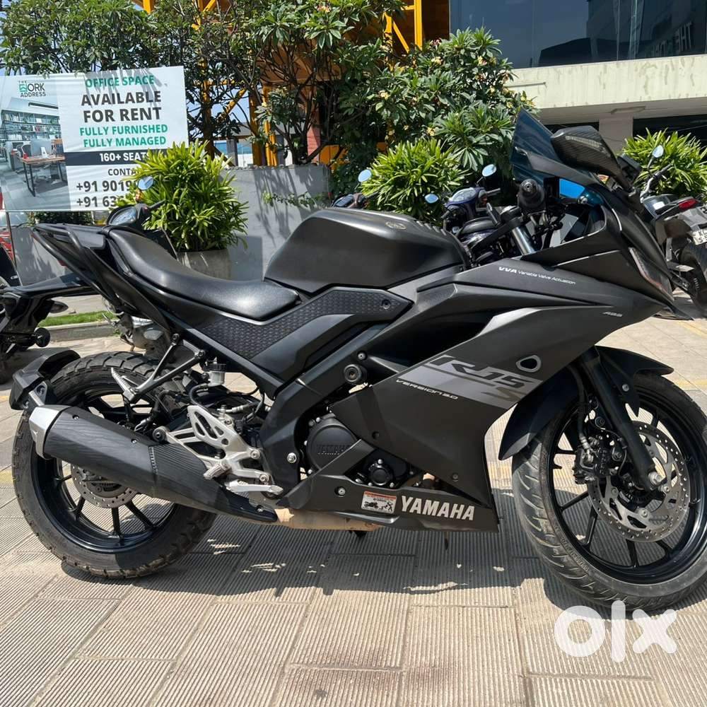 Yamaha R15 v3