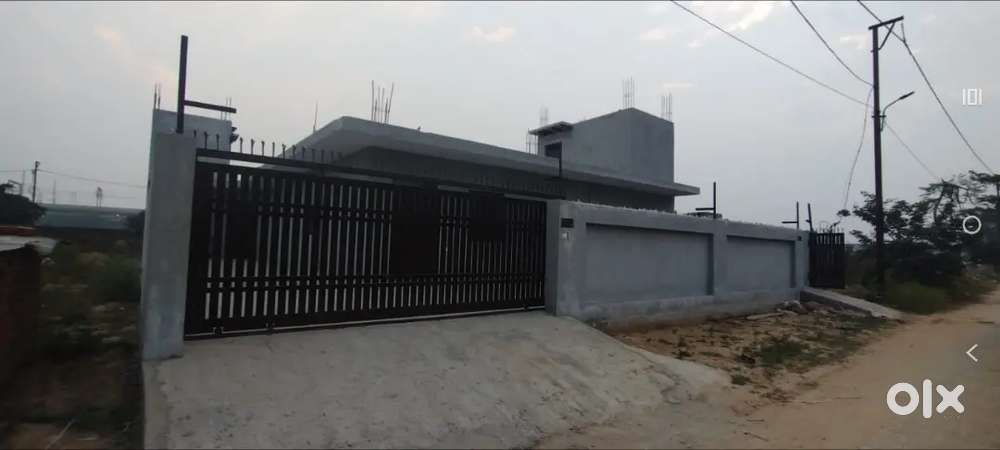 Warehouse near metro station